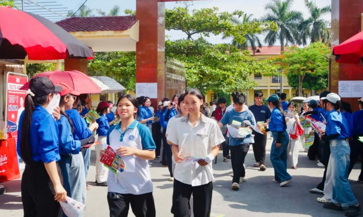 Ninh Bình công bố điểm thi, điểm chuẩn lớp 10 năm 2026 chính thức