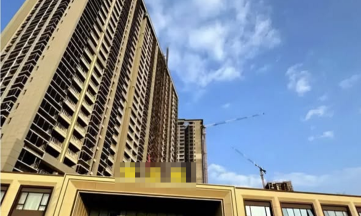 Chuyện thật như đùa: Người đàn ông Trung Quốc mua nhà tầng 34, lúc nhận bàn giao mới biết chung cư chỉ xây đến tầng 32