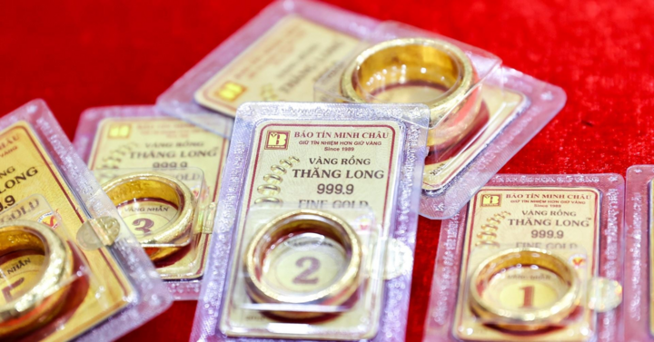 Giá vàng tiếp đà giảm, chuyên gia nhận định gì?