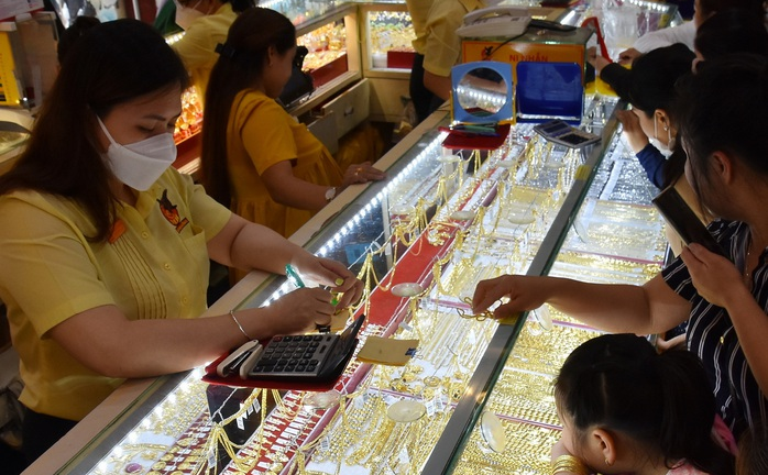 Giá vàng hôm nay (12/6): Vàng trong nước tăng sau khi giảm sâu