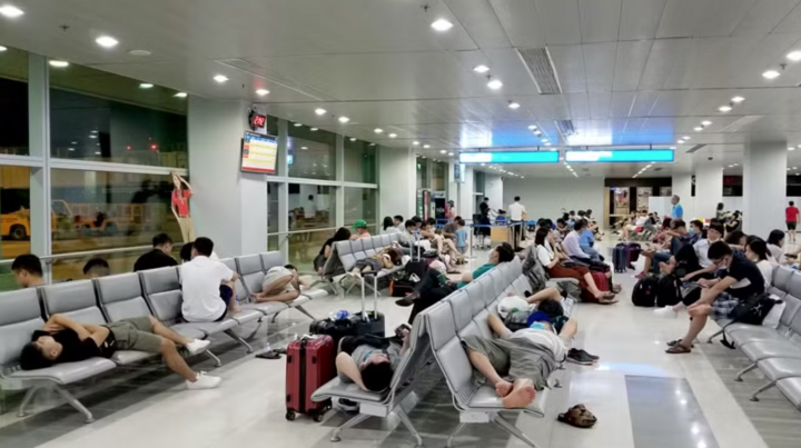 Bất ngờ số liệu về các hãng bay chậm chuyến