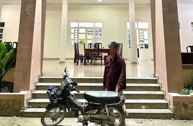 Tin tức giao thông 24h: Danh tính đối tượng tông cụ ông 81 tuổi tử vong rồi bỏ trốn 