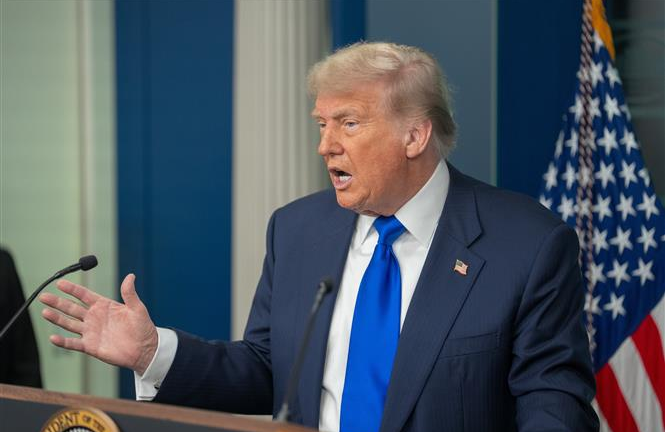 Tổng thống Trump tuyên bố thỏa thuận với Iran 