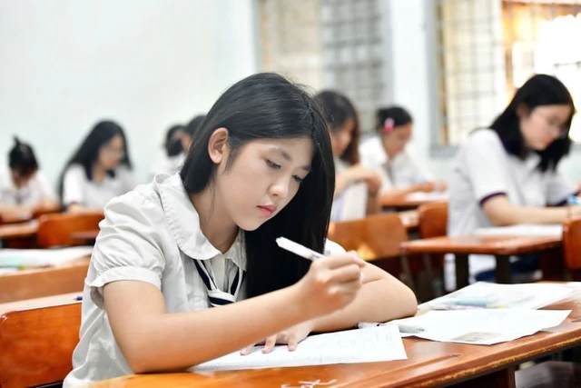 Chấm thi tốt nghiệp THPT 2026: Thông tin đáng chú ý