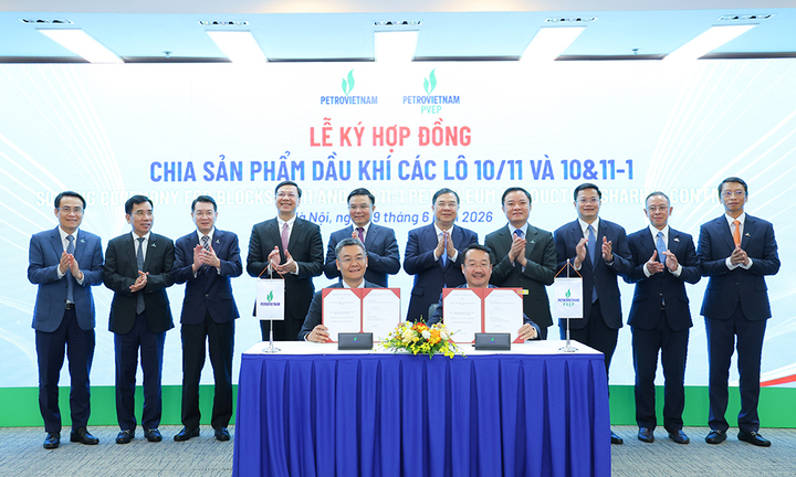 Petrovietnam tổ chức lễ ký hợp đồng chia sản phẩm dầu khí các lô 10/11 và 10&11-1 và hợp đồng mua bán khí, mỏ sư tử trắng, giai đoạn 2b, lô 15-1
