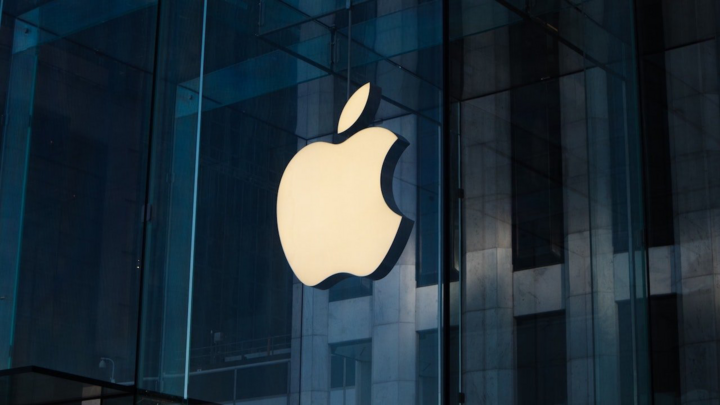 Giá Apple “nhảy vọt” giữa cơn bão AI, gánh nặng bị đẩy sang người dùng?