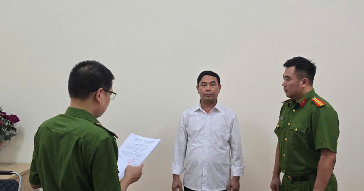 Khởi tố Trưởng Ban quản lý nghĩa trang ở Phú Thọ vì giao đất trái quy định