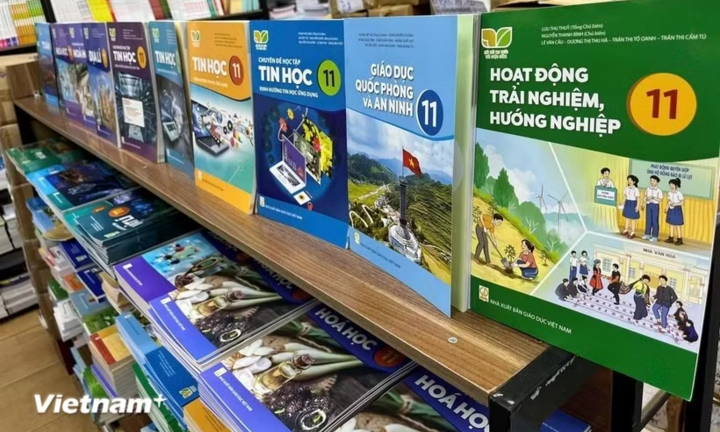 Chính thức: Miễn phí sách giáo khoa toàn quốc từ năm học 2029 - 2030