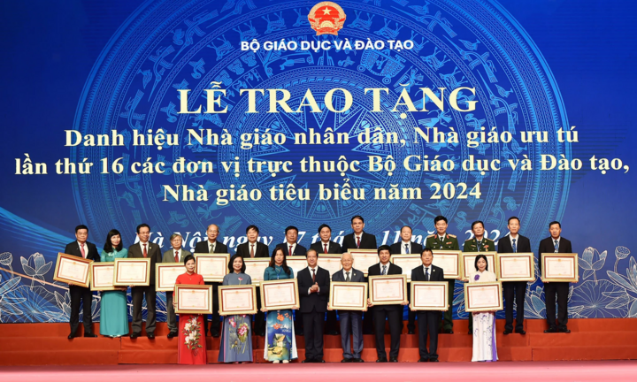 Tin tức giáo dục 24h: Bộ GD&ĐT đề nghị xét tặng danh hiệu cho 7 Nhà giáo nhân dân và 59 Nhà giáo ưu tú