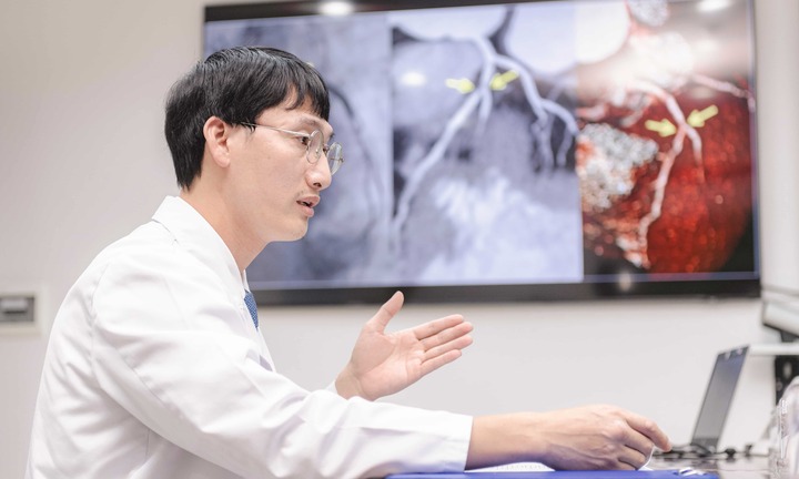 Quyết định đột phá trong phòng mổ, cứu bệnh nhân lóc tách động mạch chủ cận kề 