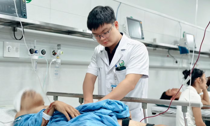 Tin tức giao thông 24h: Sức khoẻ các nạn nhân vụ tai nạn xe khách lao khỏi cao tốc Pháp Vân - Cầu Giẽ hiện ra sao?