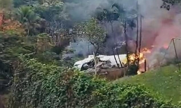 Máy bay vừa cất cánh đã rơi xuống đất, bác sĩ cùng vợ tử vong thương tâm ở Brazil