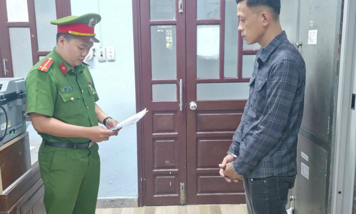 Tạm giam nhân viên giao gas chiếm đoạt gần 100 triệu đồng của chủ đại lý