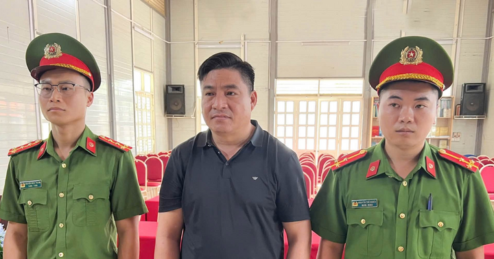 Giám đốc Công ty TNHH xây dựng Hoàng Hưng HB bị bắt vì lừa nhận tiền tạm ứng thi công công trình rồi bỏ trốn