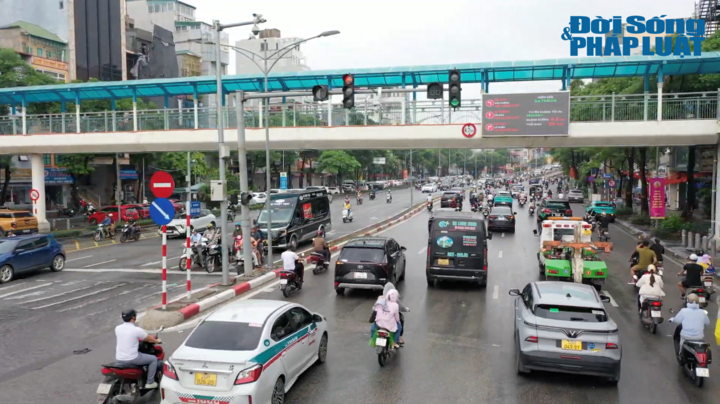 Media: Ghi nhận ý kiến người tham gia giao thông và hiệu quả bước đầu của 36 màn hình LED cảnh báo giao thông ở Hà Nội