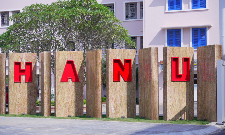 Dự báo điểm chuẩn Trường Đại học Hà Nội năm 2026: Đa số giảm nhẹ, các ngành 'hot' vẫn neo cao