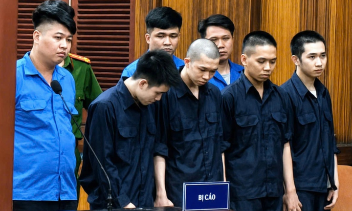 2 bị cáo trong đường dây mua bán ma túy 