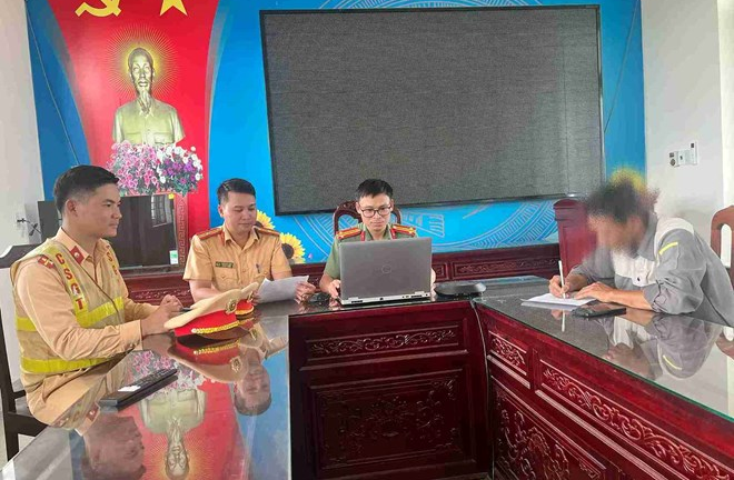 Đăng tin báo chốt CSGT, một người ở Hưng Yên bị phạt 7,5 triệu đồng