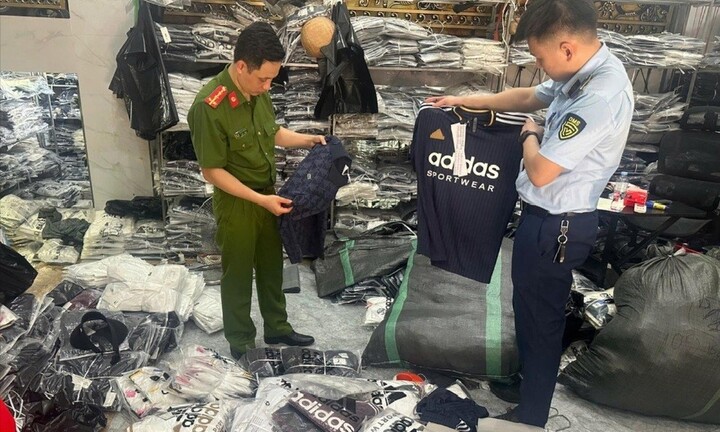 Quản lý thị trường Hà Nội xử lý 242 vụ vi phạm trong tháng 7, chuyển 8 vụ có dấu hiệu tội phạm sang cơ quan điều tra