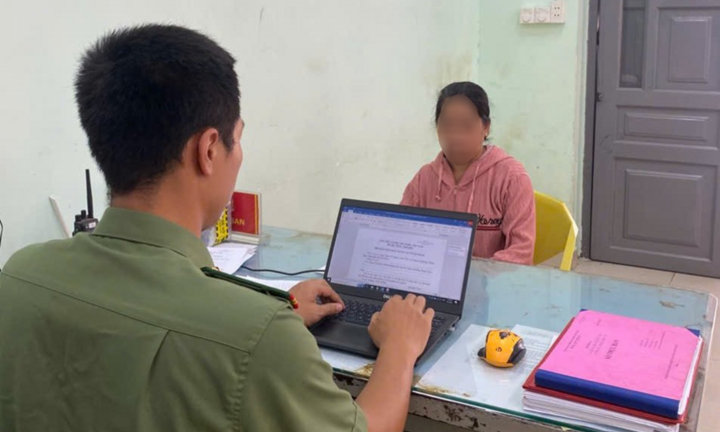 Bảo mẫu bạo hành hai cháu bé 2 tuổi ở trường mầm non tại TP.HCM khai gì?