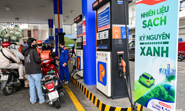 Giá xăng dầu ngày 7/8: Giá xăng dầu trong nước giảm mạnh, giá dầu thế giới ở mức bao nhiêu?
