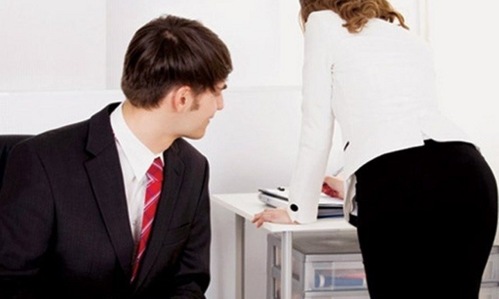 Từ 10/9, quấy rối tình dục tại nơi làm việc có thể bị phạt tới 30 triệu đồng
