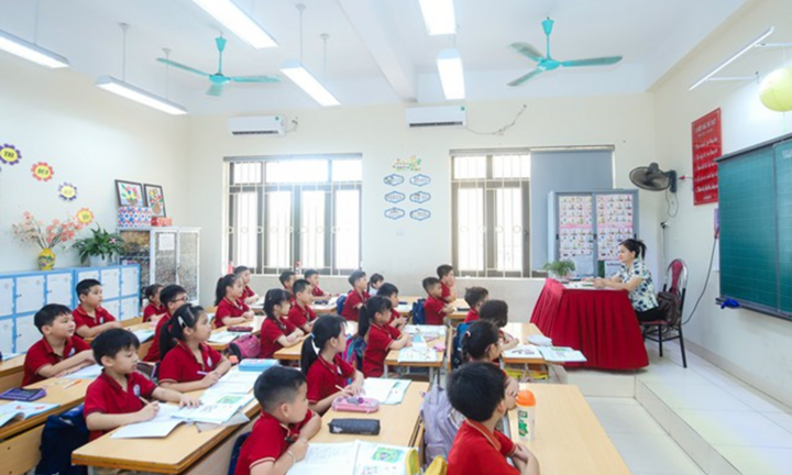 Hà Nội chỉ đạo mới về việc miễn phí sách giáo khoa năm học 2026 - 2027
