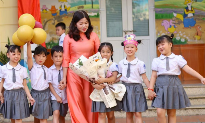 Bộ GD&ĐT yêu cầu không để giáo viên kiêm nhiệm vị trí khác do thiếu nhân lực