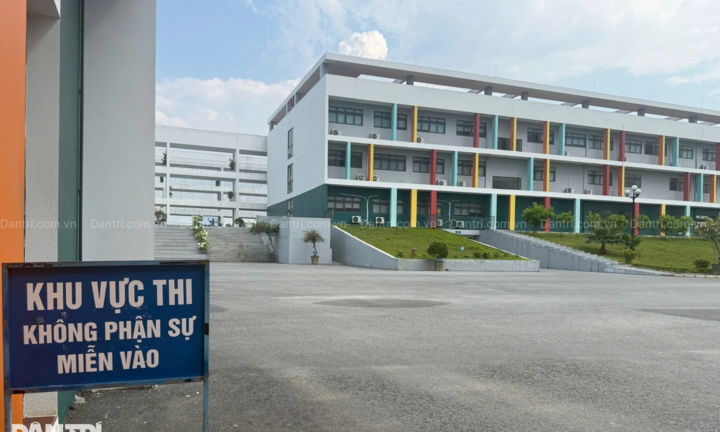 Hình ảnh tại Trường THPT Chuyên Tuyên Quang trước giờ 326 thí sinh thi lại tốt nghiệp