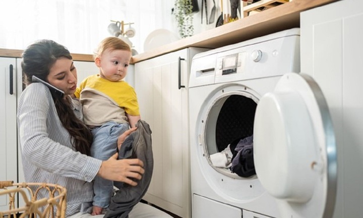 Câu chuyện giặt quần áo sao cho sạch và nỗi lo muôn thuở về vi khuẩn vô hình