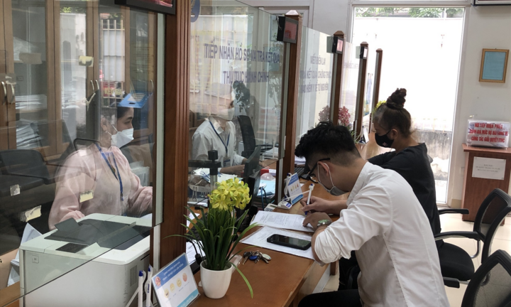 Công chức cấp xã xếp ngạch chuyên viên chính có bắt buộc phải có chứng chỉ?