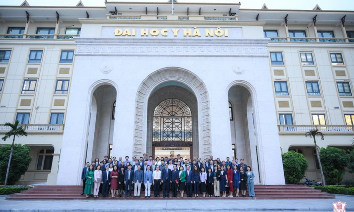 Vì sao nhiều thí sinh xét tuyển vào Trường đại học Y Hà Nội được cộng 2-3 điểm?