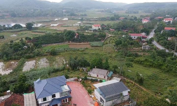 Không đủ tiền nộp tiền sử dụng đất, có được xin hủy quyết định chuyển đất sang đất ở?