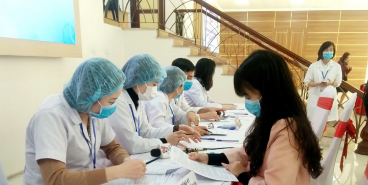 Bộ Giáo dục và Đào tạo: Học phí khối ngành sức khỏe vượt trần, ngành nào cao nhất tới 174,2% mức trần?