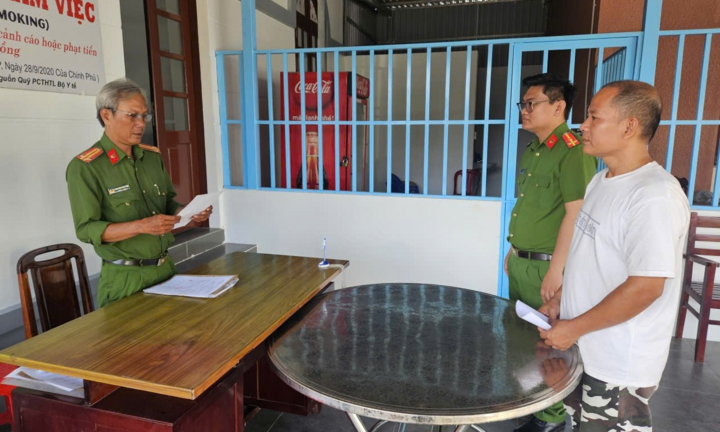 Vụ bảo vệ ngân hàng dùng xích sắt tấn công đồng nghiệp: Hé lộ nguyên nhân