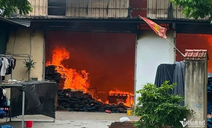 Cháy xưởng gỗ ở Chương Mỹ, Hà Nội: Phát hiện 3 thi thể nạn nhân