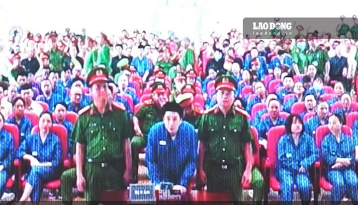 Xét xử 227 bị cáo trong chuyên án VN10: Ca sĩ Chi Dân thừa nhận khởi xướng sử dụng ma túy