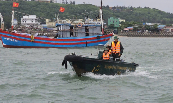 Hải Phòng, Quảng Ninh tạm dừng hoạt động tàu thuyền trên biển 