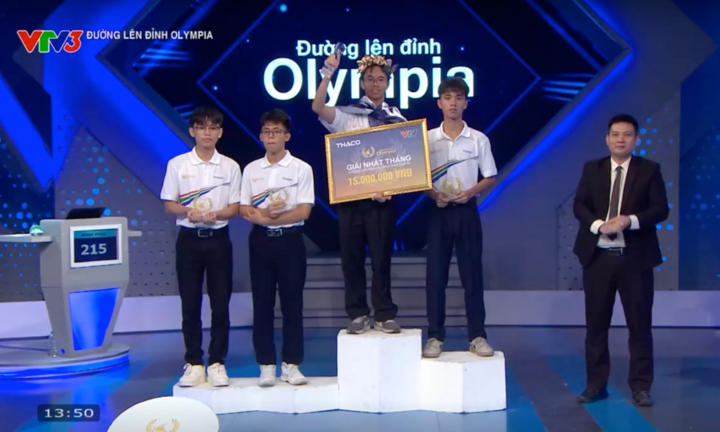 Nam sinh Hà Nội lội ngược dòng ngoạn mục, giành chiến thắng tại Olympia