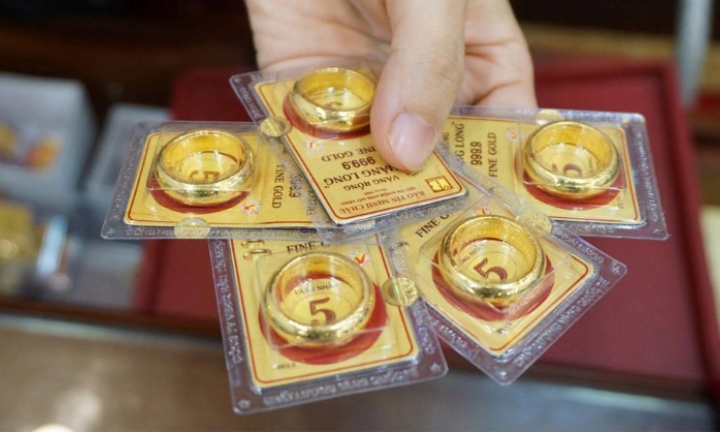 Giá vàng mới nhất ngày 30/8: SJC giao dịch vàng nhẫn ở ngưỡng 145,2 triệu đồng/lượng mua vào