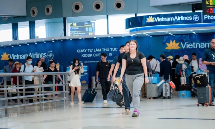 Sân bay Nội Bài đón 120.000 lượt khách trong ngày 2/9