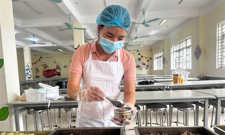 Hà Nội lập 4 đoàn kiểm tra bữa ăn bán trú tại trường học từ 20/9