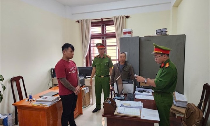 3 bị can trong vụ mua bán 139 tài khoản ngân hàng, giao dịch hơn 2.000 tỷ đồng vừa bị khởi tố là ai?