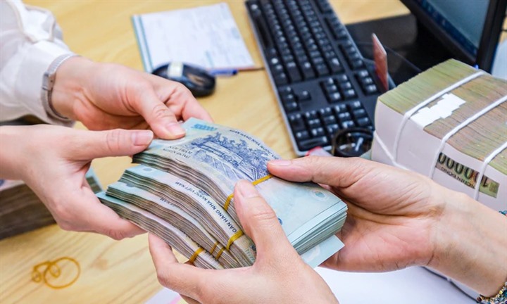 Bộ Nội vụ thông tin mới về đề xuất tăng lương tối thiểu vùng từ năm 2027