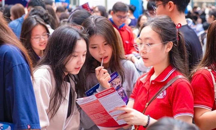 Bộ GD&ĐT dự kiến bỏ điểm cộng IELTS, giải học sinh giỏi khi tuyển sinh đại học