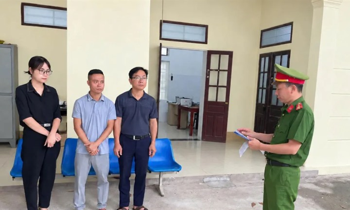 Khởi tố 2 giám đốc, 1 kế toán trong vụ mua bán trái phép hóa đơn ở Phú Thọ