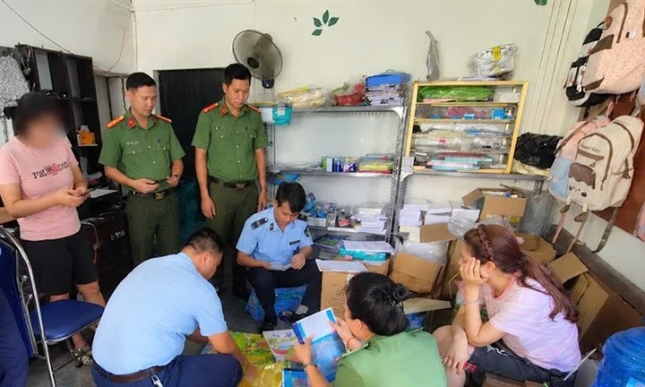 Triệt phá cơ sở photocopy ở Ninh Bình in, bán sách giáo khoa trái phép