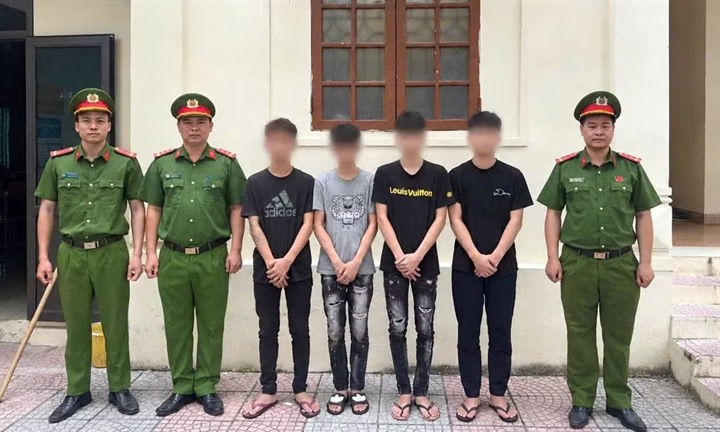 Pháp luật 24h: Khởi tố đối tượng xâm phạm mồ mả, phát live trên TikTok