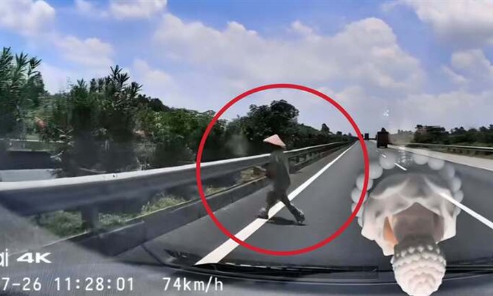 Người đi bộ vào cao tốc bị tông tử vong: Trách nhiệm các bên thế nào?