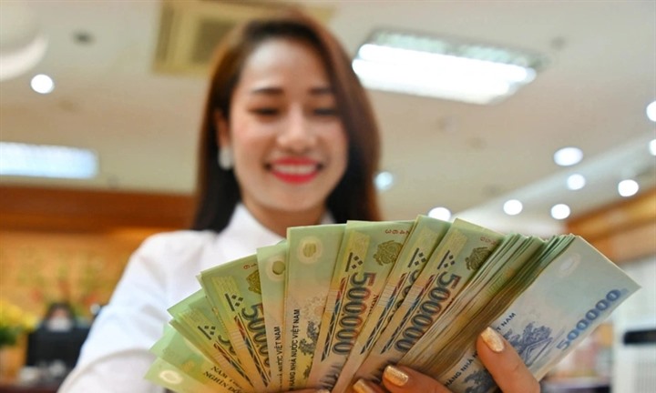 Nhiều doanh nghiệp chốt chia cổ tức hàng trăm tỷ đồng, cao nhất lên tới 50%